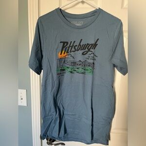 Steel City unisex size medium short sleeve T-shirt, Pittsburgh Aviary